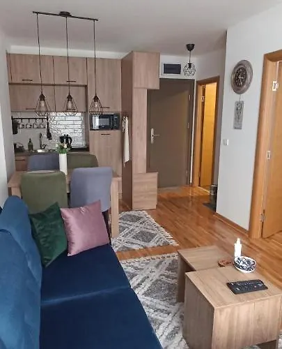 Montanja Kopaonik, U Kraljevi Cardaci アパート コパオニク